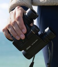 Nikon  Stabilized x25 S